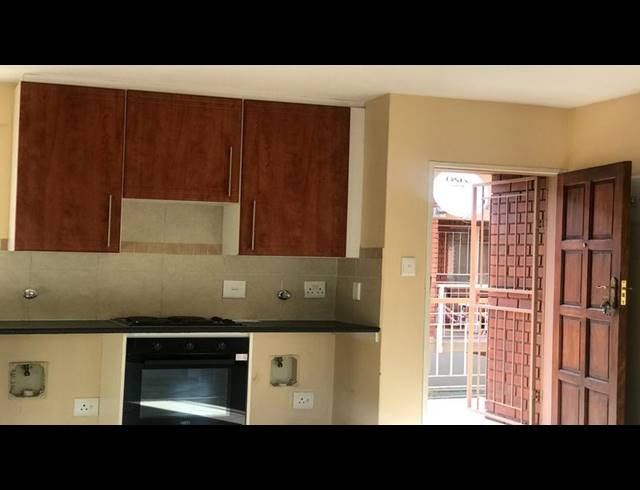2 BEDROOM APARTMENT FOR SALE IN EQUESTRIA
